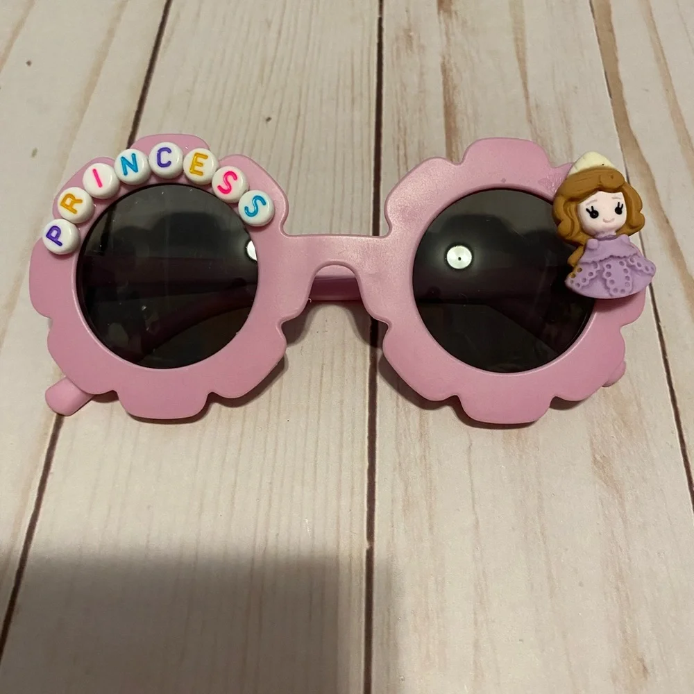 Girls light purple flower shaped princess sunglasses